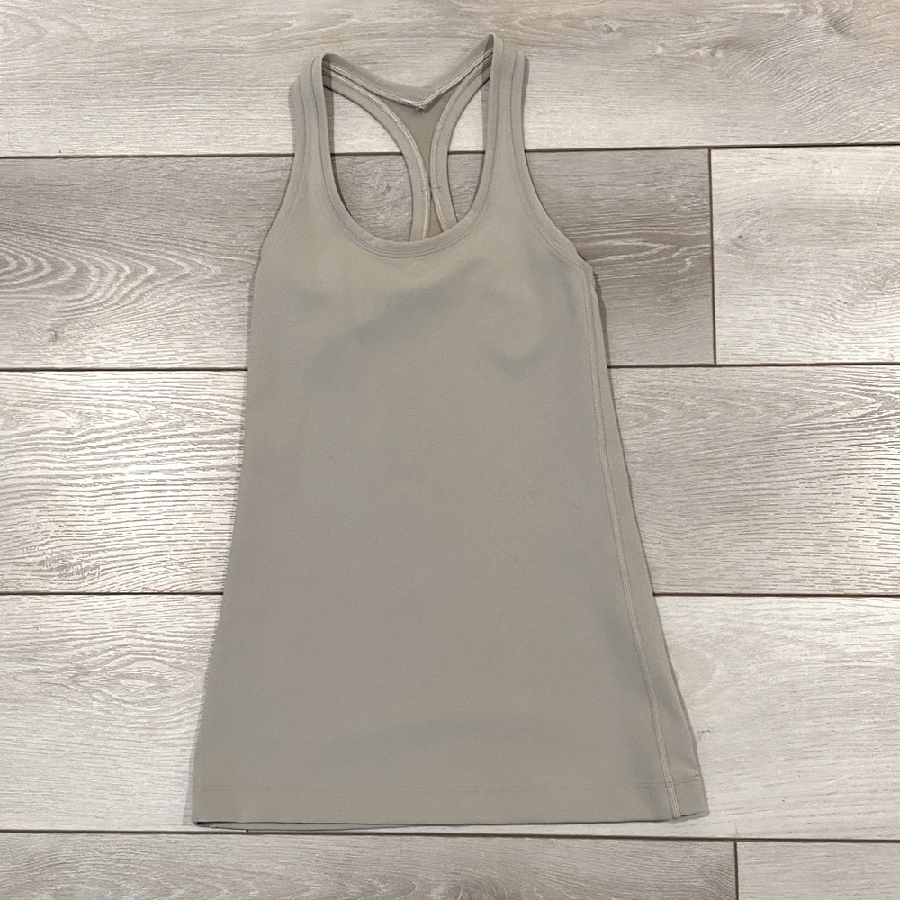 Lululemon tank size 2